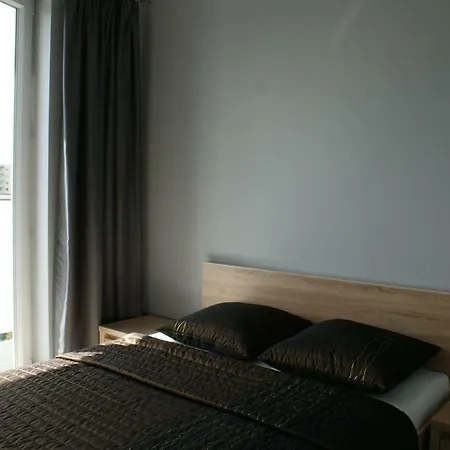 Caroline Street Nine