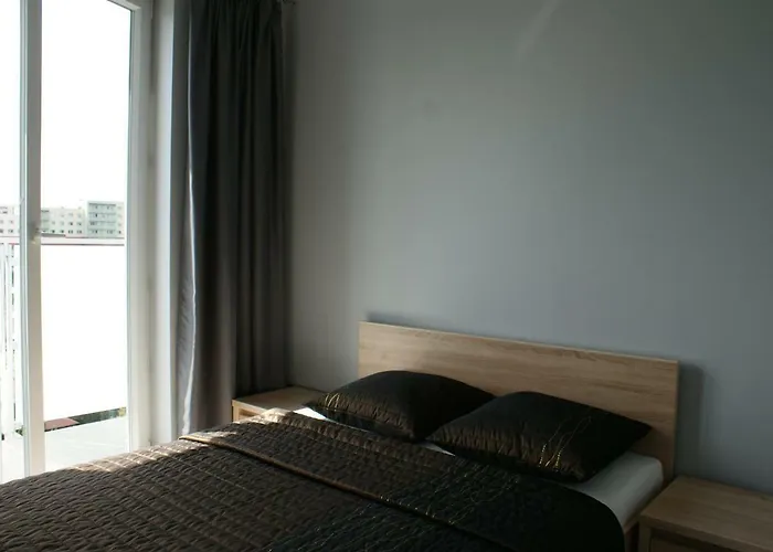 Caroline Street Nine