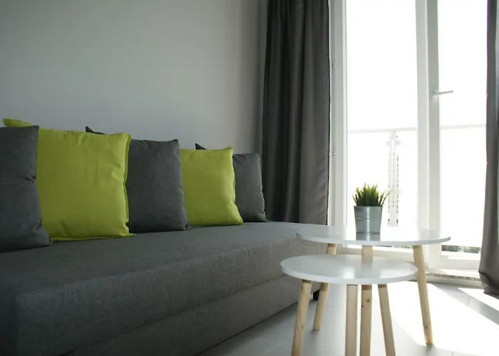 Caroline Street Nine קטוביץ